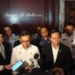 Ketua DPD RI, Sultan B Najamudin dan Gubernur Lemhannas, TB Ace Hasan Syadzily saat memberikan keterangan pers kepada awak media di Hotel Shangri-La Jakarta, Rabu (23/10/2024).