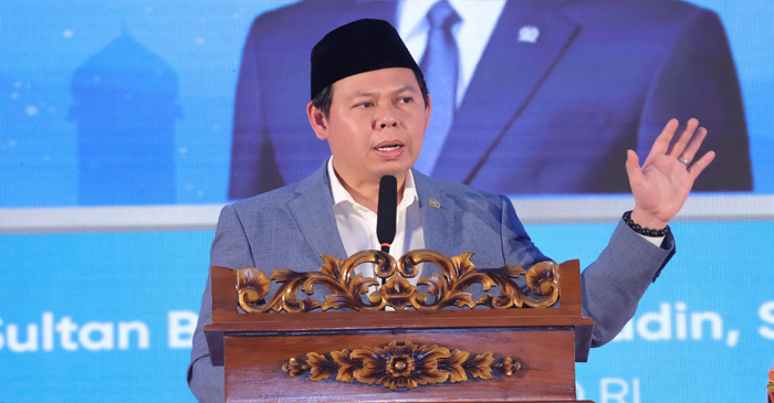 Ketua DPD RI, Sultan B Najamudin saat membuka Festival Anak Shaleh Indonesia (FASI) ke-XII Tingkat Nasional, di Asrama Haji Bekasi, Jawa Barat (Jabar), Jumat (25/10/2024).