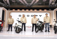 Managemen PT Astra Honda Motor (AHM) saat menghadirkan generasi terbaru dari salah satu skutik terlarisnya New Honda Scoopy.