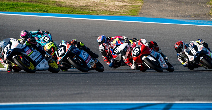 Fadillah Arbi Aditama, pebalap muda berbakat dari Astra Honda Racing Team (AHRT) berhasil meraih dua poin berharga setelah finis di posisi ke-14, yang menjadi pencapaian terbaiknya pada FIM JuniorGP 2024, di lintasan Sirkuit Estoril, Portugal, pada Rabu (27/11/2024).