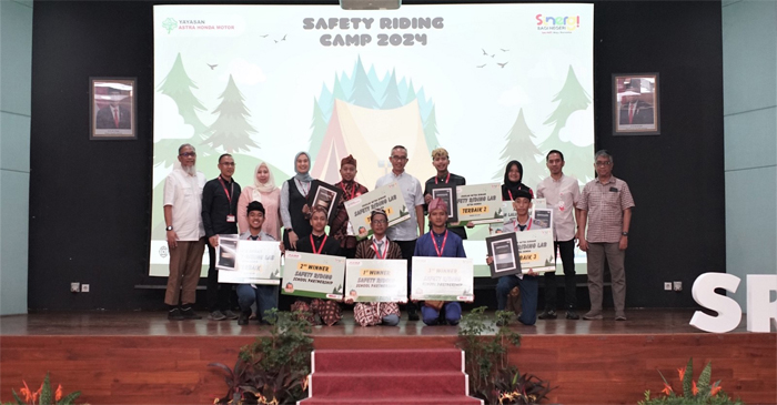 Suasana ajang Safety Riding Camp (SRC) yang diselenggarakan oleh Yayasan AHM.