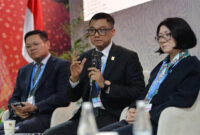 Dirut PLN, Darmawan Prasodjo saat menyampaikan komitmen PLN untuk mendukung target Pemerintah Indonesia dalam mencapai pertumbuhan ekonomi 8% melalui swasembada energi yang berkelanjutan, di sela-sela kegiatan Pavilion Indonesia COP29, CEO Climate Talks, Baku, Azerbaijan, Senin (11/11/2024).