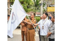 Suasana pelepasan pendistribusian perdana logistik Pilkada serentak 2024, Senin (25/11/2024).