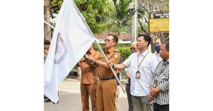 Suasana pelepasan pendistribusian perdana logistik Pilkada serentak 2024, Senin (25/11/2024).