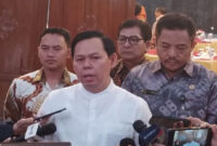 Ketua DPD RI, Sultan B Najamudin didampingi Plh Sekjen DPD RI, Lalu Niqman Zahir; Kepala Biro Protokol Humas  dan Media, Mahyu Darma, dan Ketua KWP, Ariawan saat memberikan keterangan pers kepada awak media.