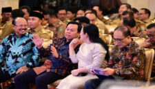 Ketua DPD RI, Sultan B Najamudin saat bincang-bincang bersama Ketua DPR RI, Puan Maharani.