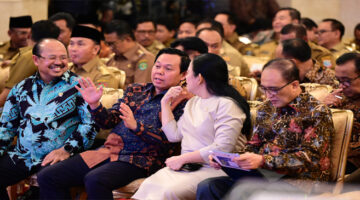 Ketua DPD RI, Sultan B Najamudin saat bincang-bincang bersama Ketua DPR RI, Puan Maharani.