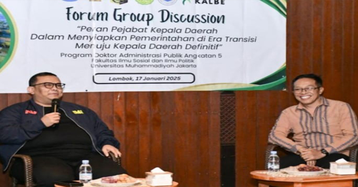 Pj Bupati Lotim, HM Juaini Taofik (kanan) saat bermalam di Sembalun gelar FGD bersama mahasiswa Program Doktoral UMJ.