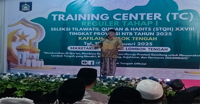 Bupati Loteng, HL Pathul Bahri saat memberikan sambutan pada acara pembukaan TC Reguler tahap I STQH ke-XXVIII Tingkat Provinsi NTB Tahun 2025.