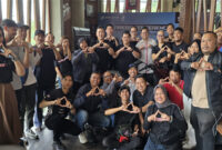 Suasana pose bersama usai presscon Astra Motor NTB di Lombok Epicentrum Mall, Minggu (19/1/2025).