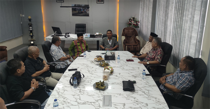 Suasana pertemuan di ruang rapat Direktur RSUD NTB.