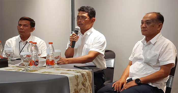 Regional CEO Bali dan Nusa Tenggara, Winardi Legowo (tengah) saat acara buka puasa bersama dengan sejumlah wartawan ekonomi di Prime Park Hotel, Jalan Udayana Mataram, Senin (17/3/2025).