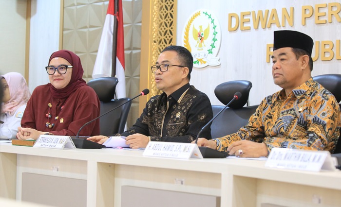 Suasana Rapat Pleno BULD DPD RI, di Ruang Rapat Mataram lantai 2 Gedung B DPD RI Kompleks Senayan, Jakarta, Rabu (12/3/2025).