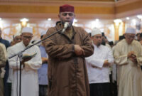 Suasana sholat tarawih di Masjid Hubbul Wathan Islamic Center (IC) Provinsi NTB tadi malam (Jumat malam, 7/3/2025), yang diimami oleh Syeikh Muhammad Mkkaoul, asal Maroko. 