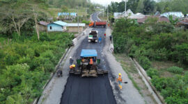 Akses jalan menuju PLTP Mataloko sudah mulai dihotmix.