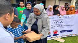 Saat Astra Group Mataram melakukan aksi sosial untuk masyarakat.