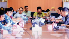Suasana Raker OPD mitra bersama Komisi III DPRD Loteng.