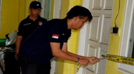Ruangan yang menjadi tempat kejadian perkara (TKP) dugaan aksi pelecehan seksual di UIN Mataram, dipasangkan Police Line.