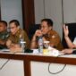Wabup Lotim, H Edwin Hadi Wijaya (tiga dari kiri) didampingi Sekda Lotim, HM Juaini Taofik (sebelah kanan Wabup).