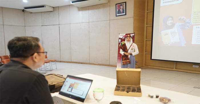 Tampak salah seorang siswi saat ikut seleksi Astra Honda Motor Best Student (AHM Best Student) 2025.