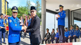 Suasana peringatan HUT ke-106 Damkaramat di Lapangan Kantor Bupati Lotim, Kamis (15/5/2025). 