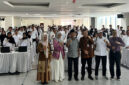 Anggota Komisi II DPR RI dari Fraksi NasDem, H Fauzan Khalid pose bersama saat turun memantau pelaksanaan seleksi PPPK.