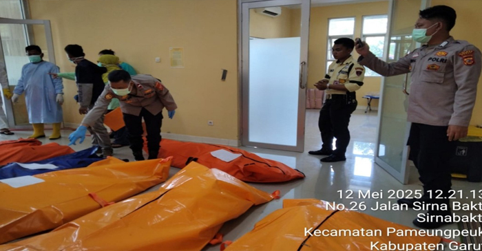 Ini korban meninggal dunia akibat peristiwa peledakan amunisi tidak layak pakai (apkir) milik TNI AD, di Garut.