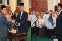 Suasana pelantik Irjen Pol Mohammad Iqbal sebagai Sekjen DPD RI, di Gedung Nusantara IV, Kompleks Parlemen Senayan, Jakarta, pada Senin (19/5/2025).