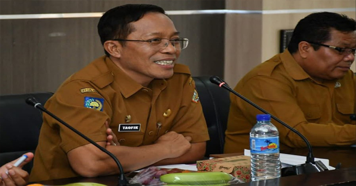 Sekda Lotim, HM Juaini Taofik saat membuka Bimtek, di Rupatama 2 Kantor Bupati Lotim, Senin (26/5/2025.