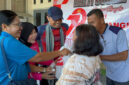 Suasana pembagian bantuan sosial dalam rangka Hari Bhayangkara ke-7 oleh Polres Lombok Utara.