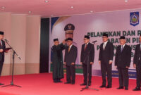 Ini Lima Komisioner BAZNAS NTB masa bakti 2025-2030 saat dilantik dan dikukuhkan oleh Gubernur NTB, Lalu Muahamad Iqbal.