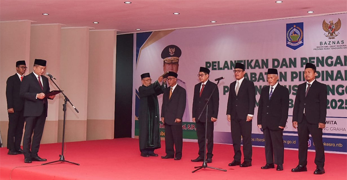 Ini Lima Komisioner BAZNAS NTB masa bakti 2025-2030 saat dilantik dan dikukuhkan oleh Gubernur NTB, Lalu Muahamad Iqbal.