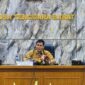 Plh Sekda NTB, HL Mohammad Faozal (tengah) saat membuka coffe morning, di Gedung Sangkareang Kompleks Kantor Gubernur NTB.