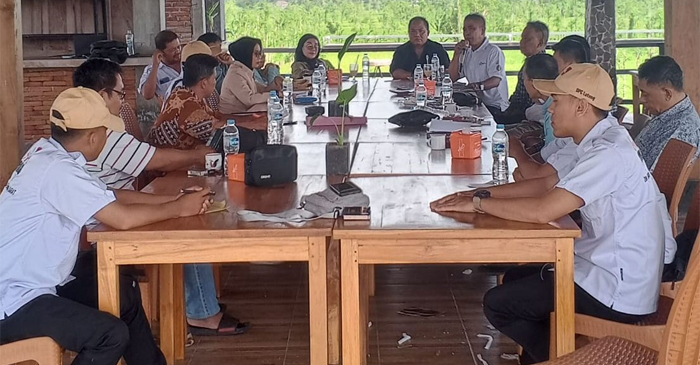 Suasana rapat persiapan pelantikan dan pembekalan Laskar Prabowo 08 se-NTB.