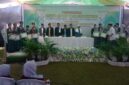 Suasana wisuda ratusan santri tahfiz Ponpes Nurul Ishlah Desa Ketangga Jeraeng, Kecamatan Keruak, Kabupaten Lombok Timur, Rabu (11/6/2025).
