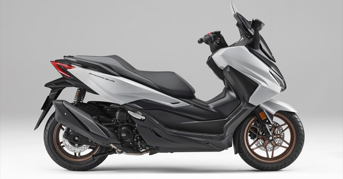 Honda Forza.