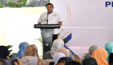 Bupati Lotim, H Haerul Warisin saat memberikan sambutan pada acara pengukuhan Bunda Literasi Provinsi NTB dan Kabupaten/Kota se-NTB Masa Bakti 2025-2030, di Pendopo Bupati Lotim, Rabu (2/7/2025).