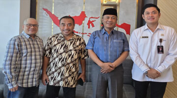 DARI KANAN: Rafi, H Fauzan Khalid, Moh Hafizni, dan Rasyid.