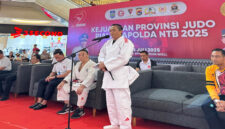 Ketua Umum Judo Provinsi NTB, HL Pathul Bahri saat memberikan sambutan pada acara penutupan Kejurprov NTB Jodu 2025 Kapolda Cup.