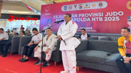 Ketua Umum Judo Provinsi NTB, HL Pathul Bahri saat memberikan sambutan pada acara penutupan Kejurprov NTB Jodu 2025 Kapolda Cup.