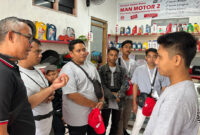 Yayasan AHM saat memberikan pelatihan UMKM Bengkel Sepeda Motor.