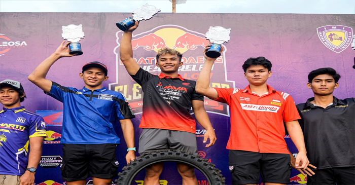 Crosser muda Astra Honda Racing Team (AHRT), Arsenio Algifari, kembali berdiri di panggung podium Kejurnas Motocross.