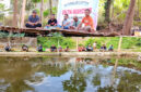 Para Jurnalis Lombok Timur dari berbagai media saat menggelar kegiatan Lomba Mancing.
