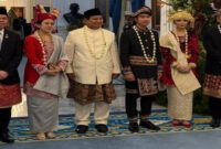 Ketua DPD RI, Sultan B Najamudin (paling kri) saat pose bersama Ketua DPR RI Puan Maharani; Presiden Prabowo Subianto, Wapres Gibran Rakabuming Raka, Ketua MPR RI Ahmad Muzani.