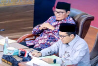 Wakil Ketua III DPRD Kabupaten Lombok Tengah, H. Uhibbusa Adi, ST saat memimpin rapat paripurna.