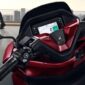 Dasbor motor terlihat kinclong.