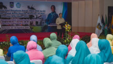 Gubernur NTB, Lalu Muhamad Iqbal saat memberikan sambutan sekaligus membuka Rakerda Tim Penggerak PKK Provinsi NTB Tahun 2025 yang dirangkaikan dengan peringatan HKG PKK ke-53, di Graha Bakti Praja Kantor Gubernur NTB, Kamis (21/8/2025).