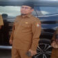Kadis Dikbud Lotim, Izzuddin (tengah) bersama Kanit Dikbud Kecamatan Keruak, Jaya Hizwadi (kiri) dan Pengawas SD, Baiq Mustiayu (kanan).