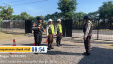 Personel Polda NTB saat melakukan pengamanan di area PT Sumbawa Timur Mining.