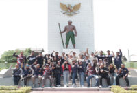 Honda Asosiasi Lombok (HALO) saat touring ke Taman Makam Pahlawan Monjok Mataram.